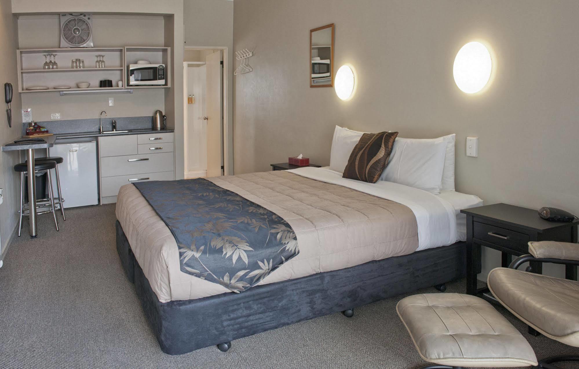 Sport Of Kings Motel Роторуа Екстериор снимка