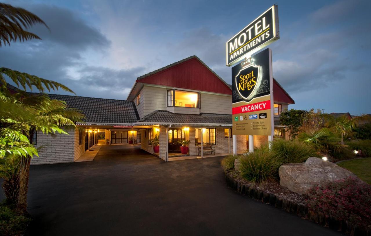 Sport Of Kings Motel Роторуа Екстериор снимка